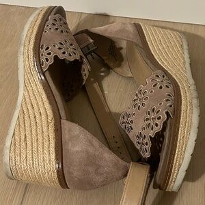 Nicole Miller Tan Espadrille Sandals